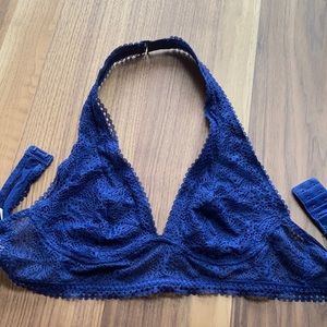 Lacy blue bra Leyte